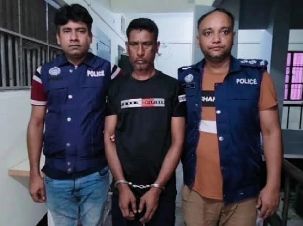 গাজীপুরে এটিএম বুথে ধর্ষণকারী নিরাপত্তাকর্মী গ্রেফতার  